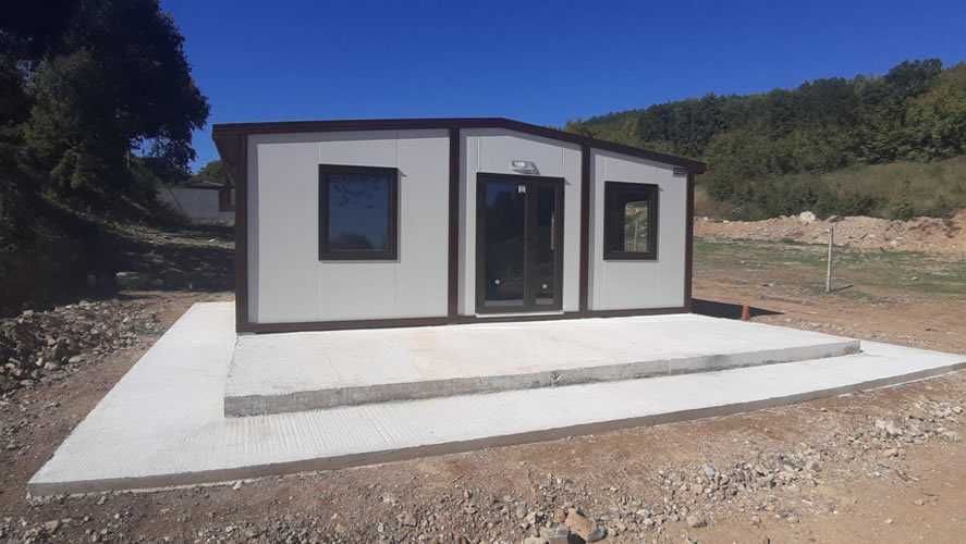 Casa, Garaje Auto, Containere din structura metalica si panou sandwich