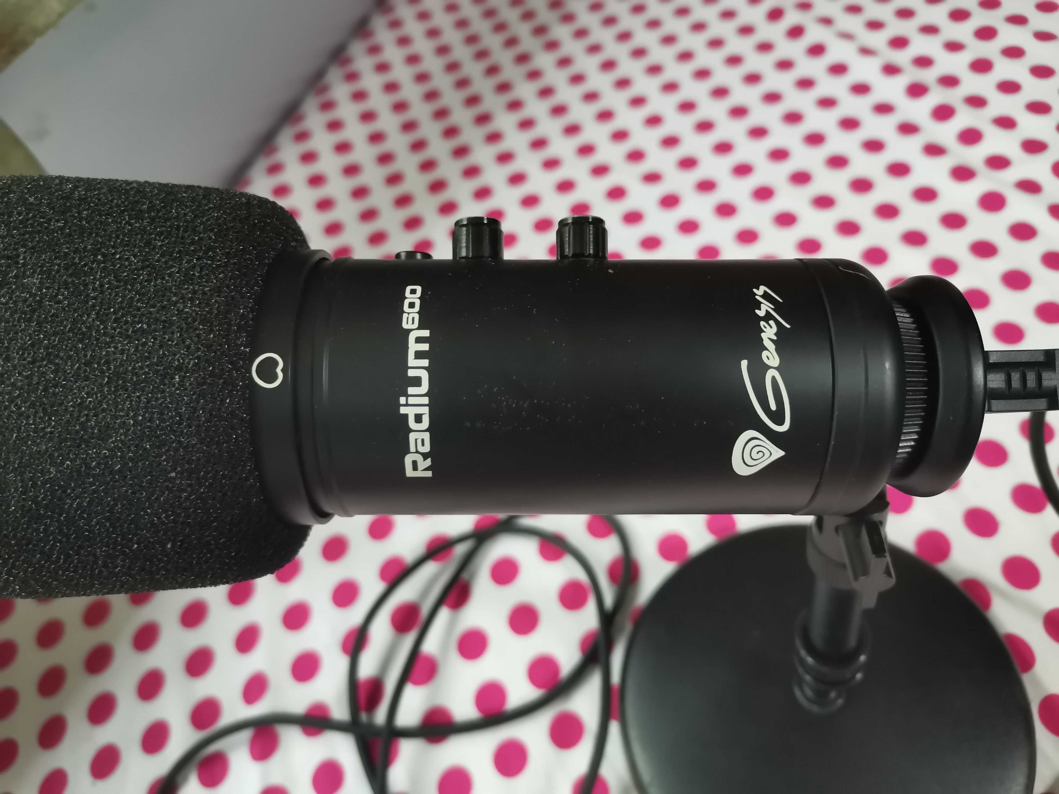 Microfon de studio Genesis Radium 600 Negru.