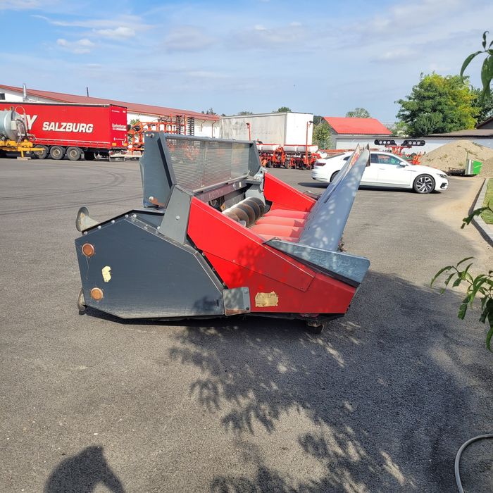 Culegator porumb Dominioni