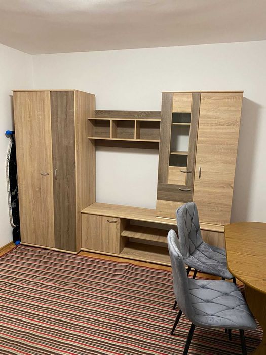 Dau in chirie apartament cu doua camere