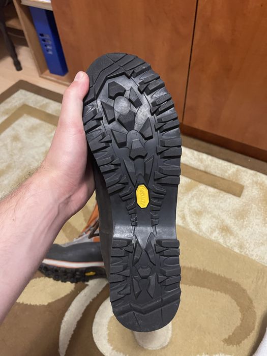 Ghete Meindl munte / Bocanci Meindl trekking Vibram Marimea 44