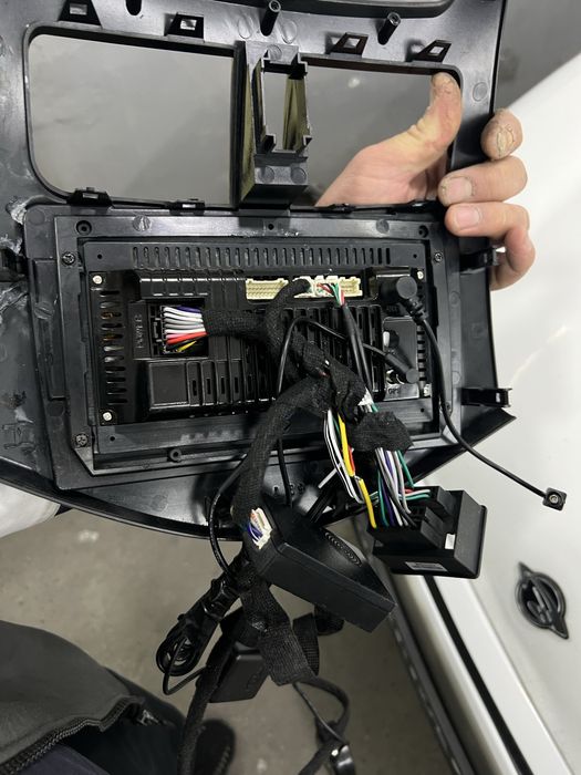 Manitor spark ramkas bilan