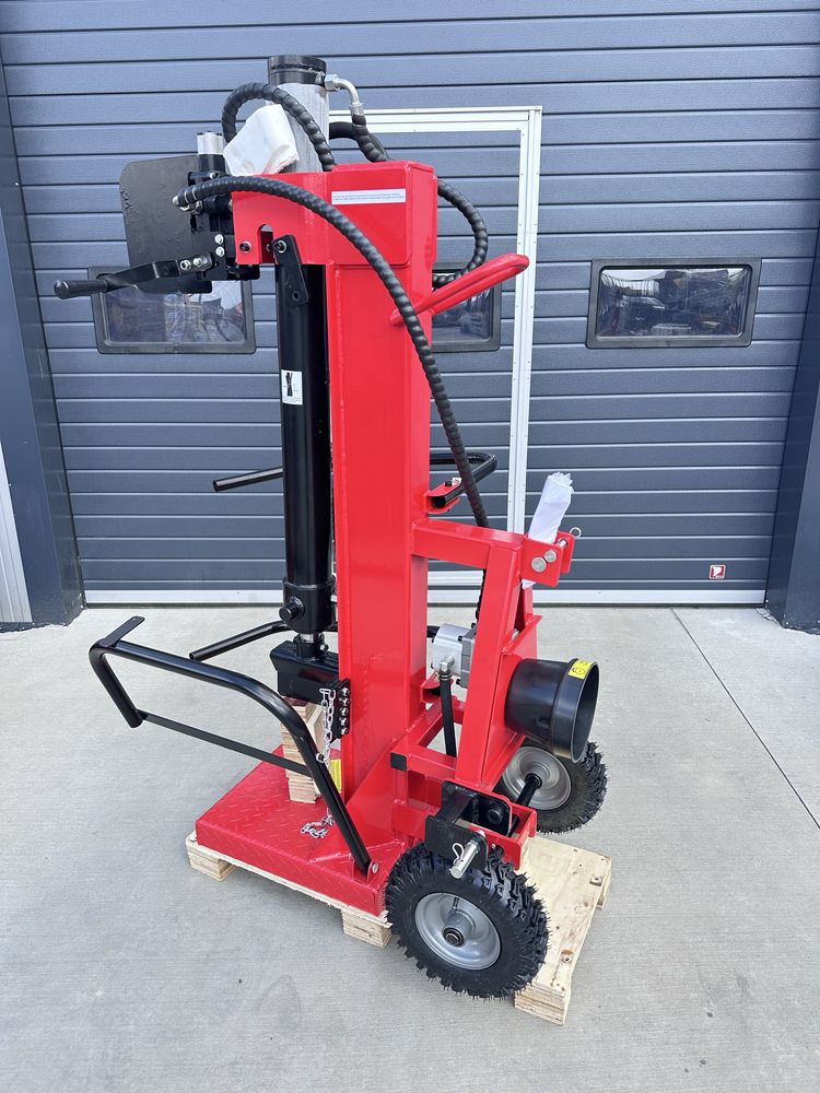Despicator lemn 16 tone, spargator lemn tractor