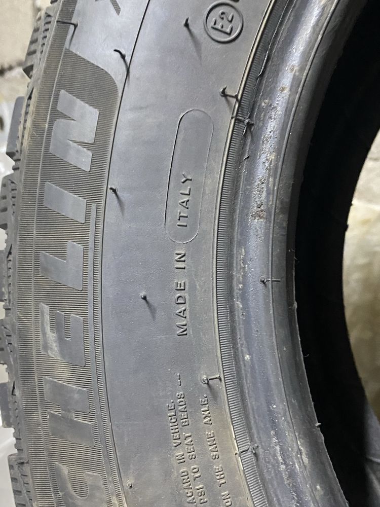 Продам зимнюю резину MICHELIN X-Ice North 4 195/65 R15 95T с шипами