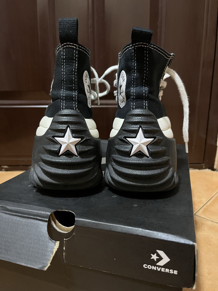 Converse Run Star Motion
