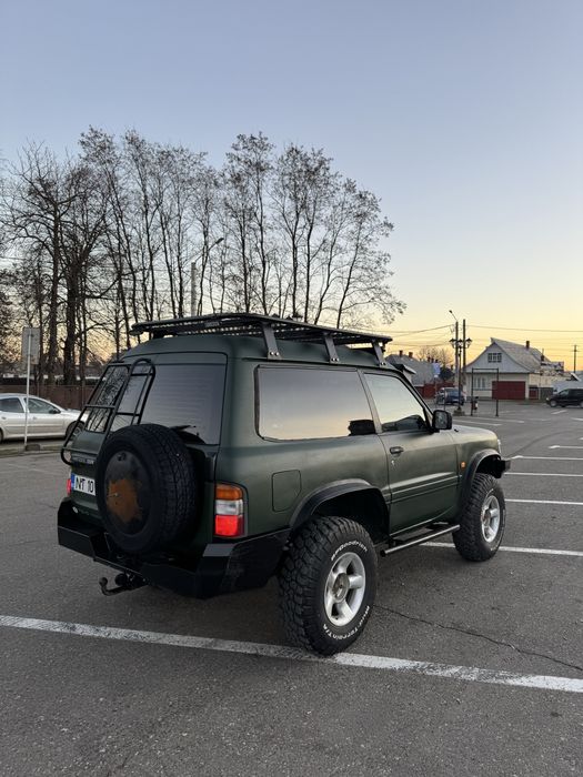 Nissan Patrol Y61 2.8 (autoutilitară)