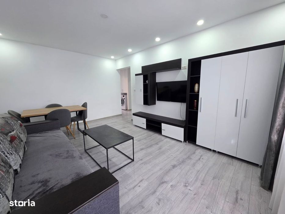 2 camere, decomandat, B-dul Roman Mușat, mobilat și utilat