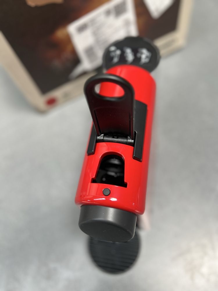 Кафемашина NESPRESSO Essenza Mini Red