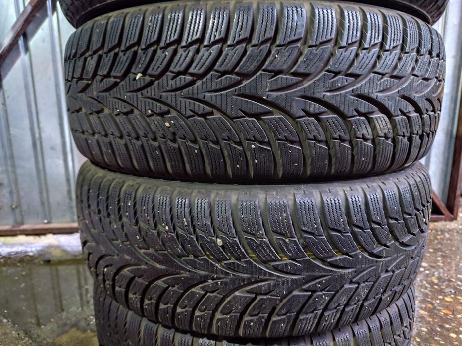 Anvelope 195 55 r16 iarna nokian