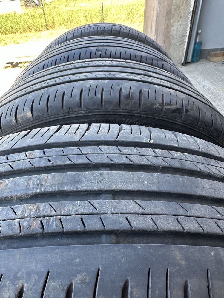 Vand anvelope vara Dunlop 225 60 r18