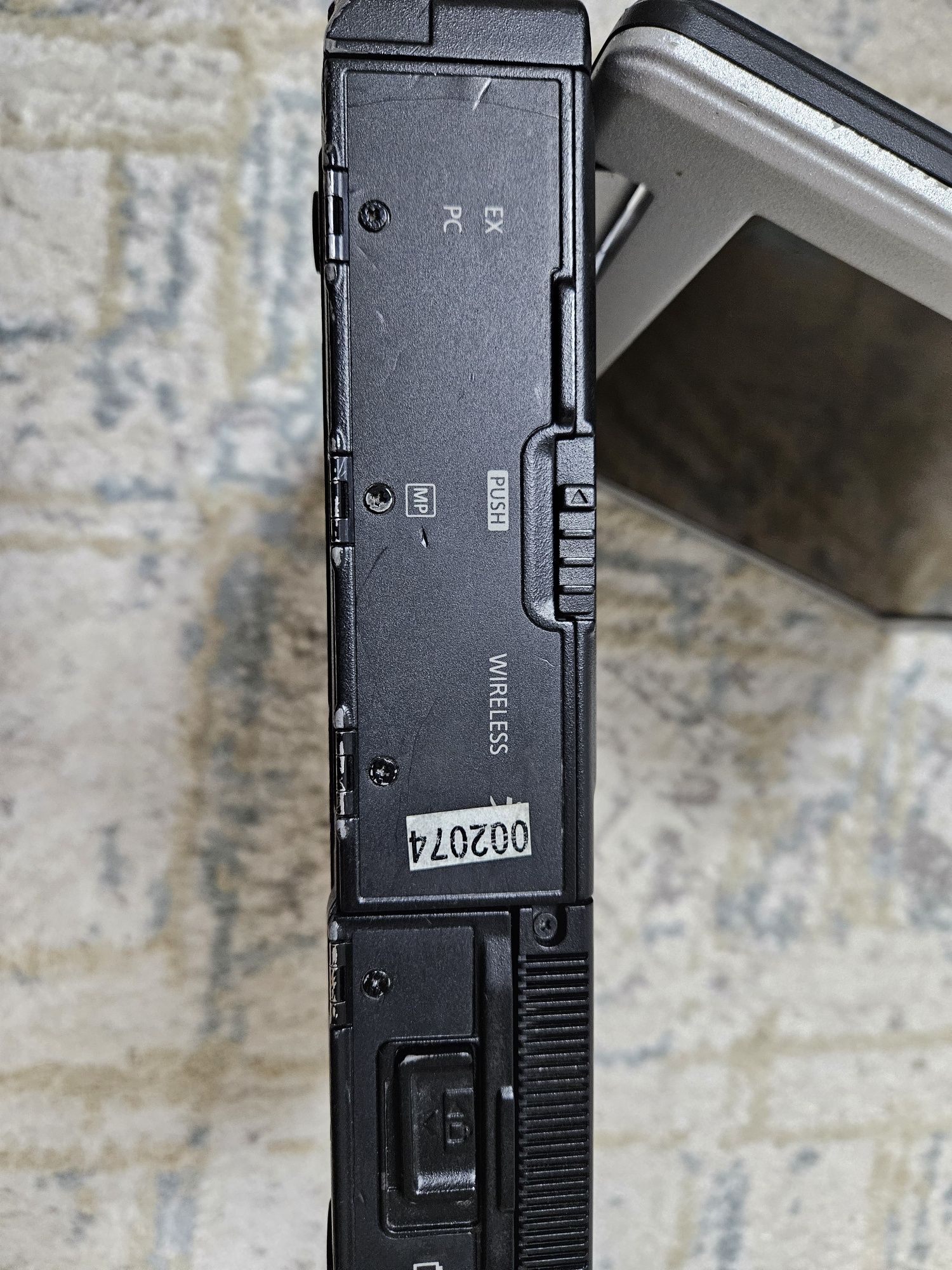 Panasonic CF-31JFGAA1M (МК2)
Core і5-2520М 2.50 GHz