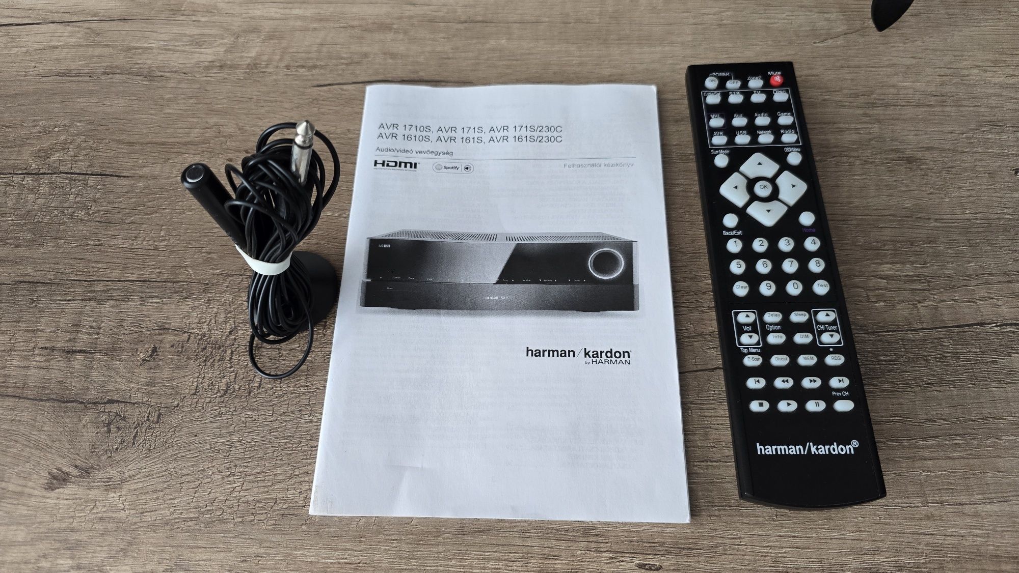 Резервиран до 07.07. Ресийвър Harman Kardon AVR 171S