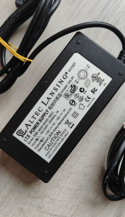 Încărcător alimentator boxa dock Altec Lansing 9606 mufa 4 pini 18V-1A