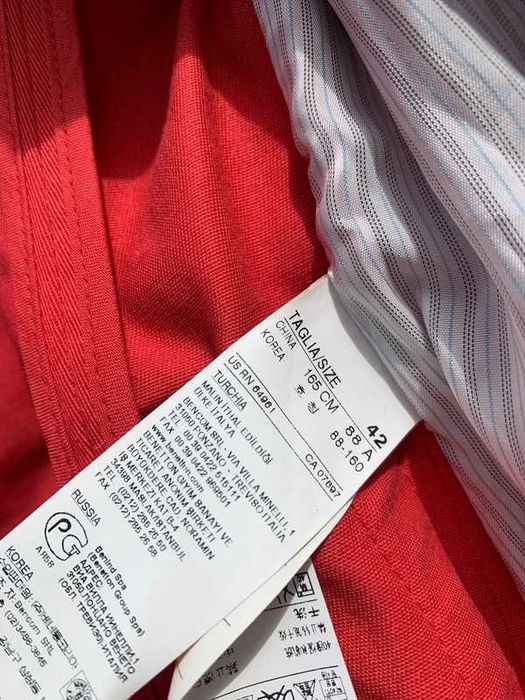 Jacheta rosie United colors of Benetton