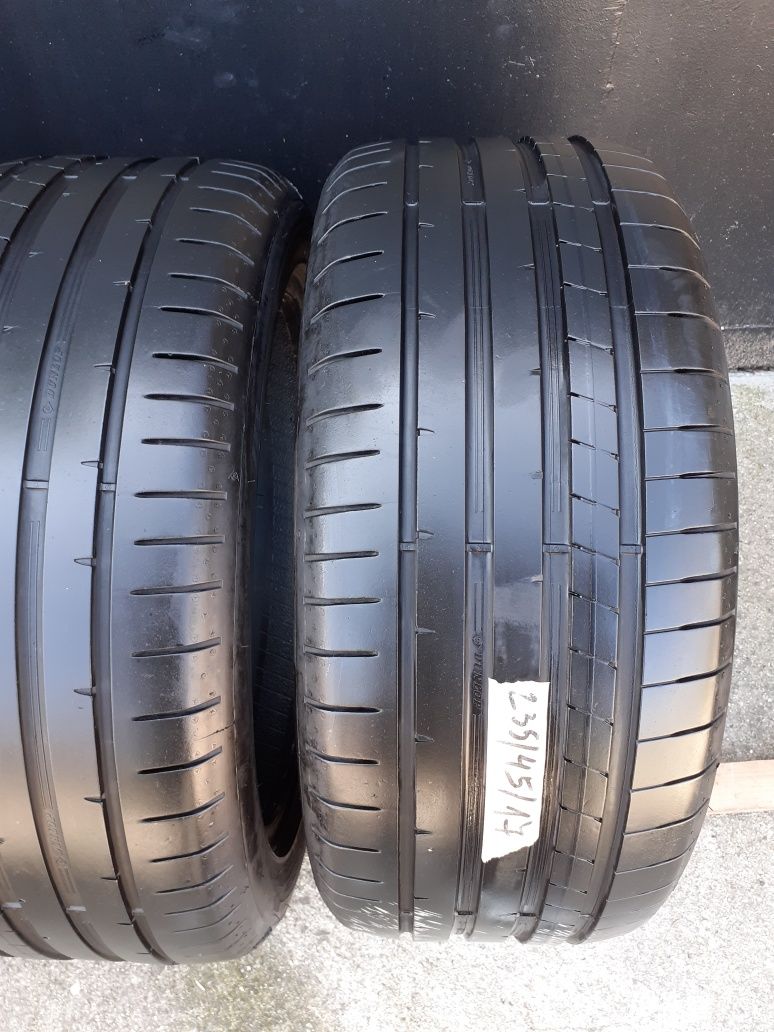 215/45/18.,235/45/17,dunlop,michelin.,dot 3417,8mm