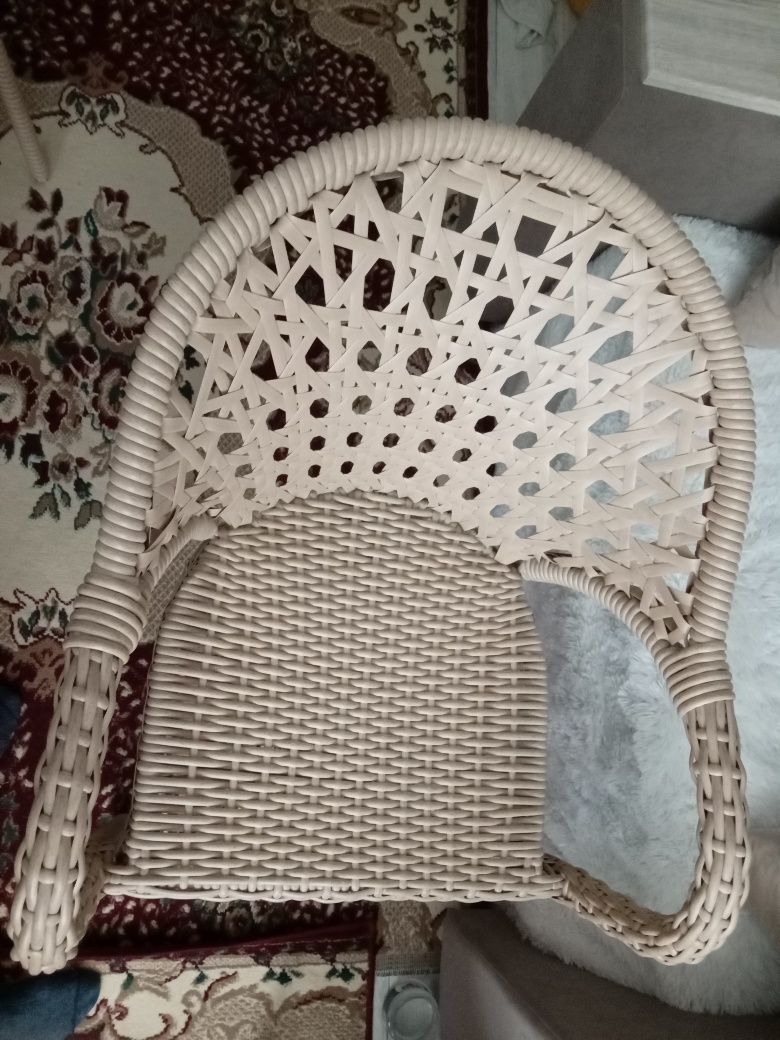 Продам кресло ротанг