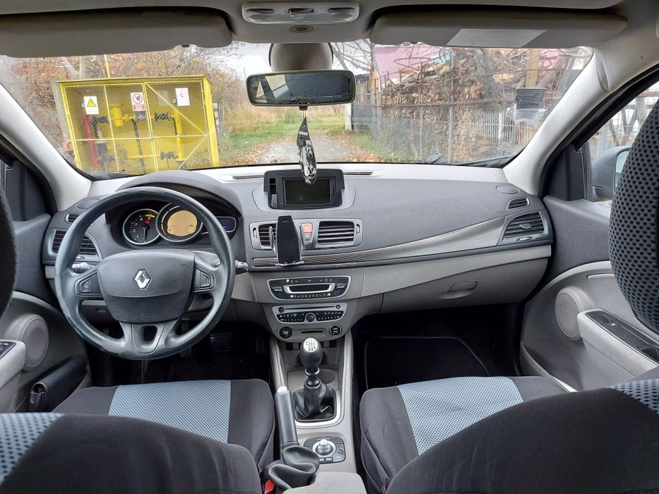 Vând sau schimb Renault Megane 3