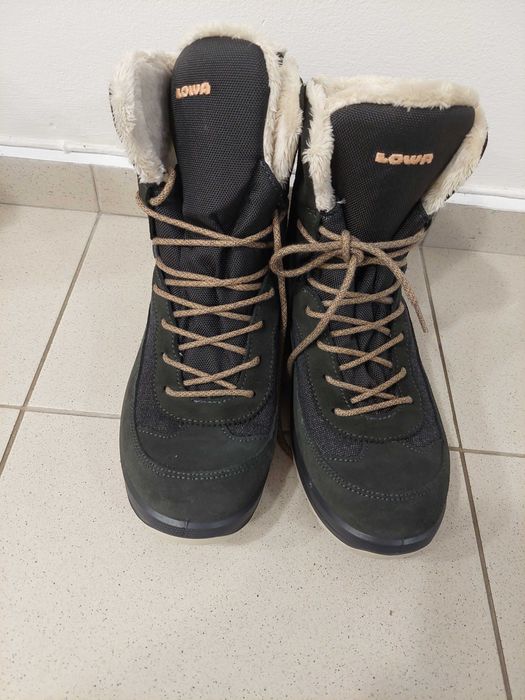 Ботуши Lowa за момче ЕU 40.