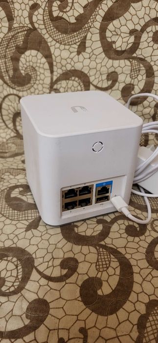 Ubiquiti Labs Router wireless Dual Band Gigabit 1750 Mbps ecran tactil