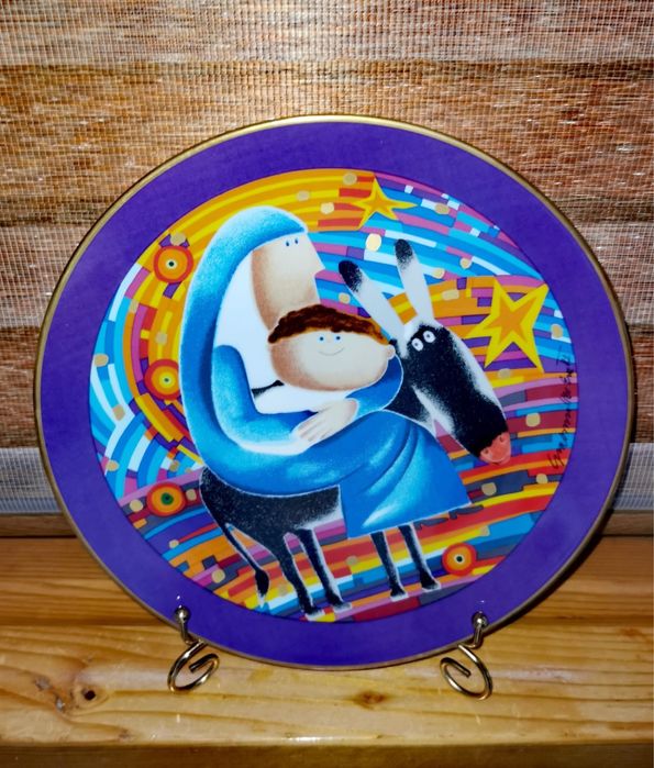 Антикварна чиния духано стъкло ръчно рисувано дизайнер Пеги Кар супер