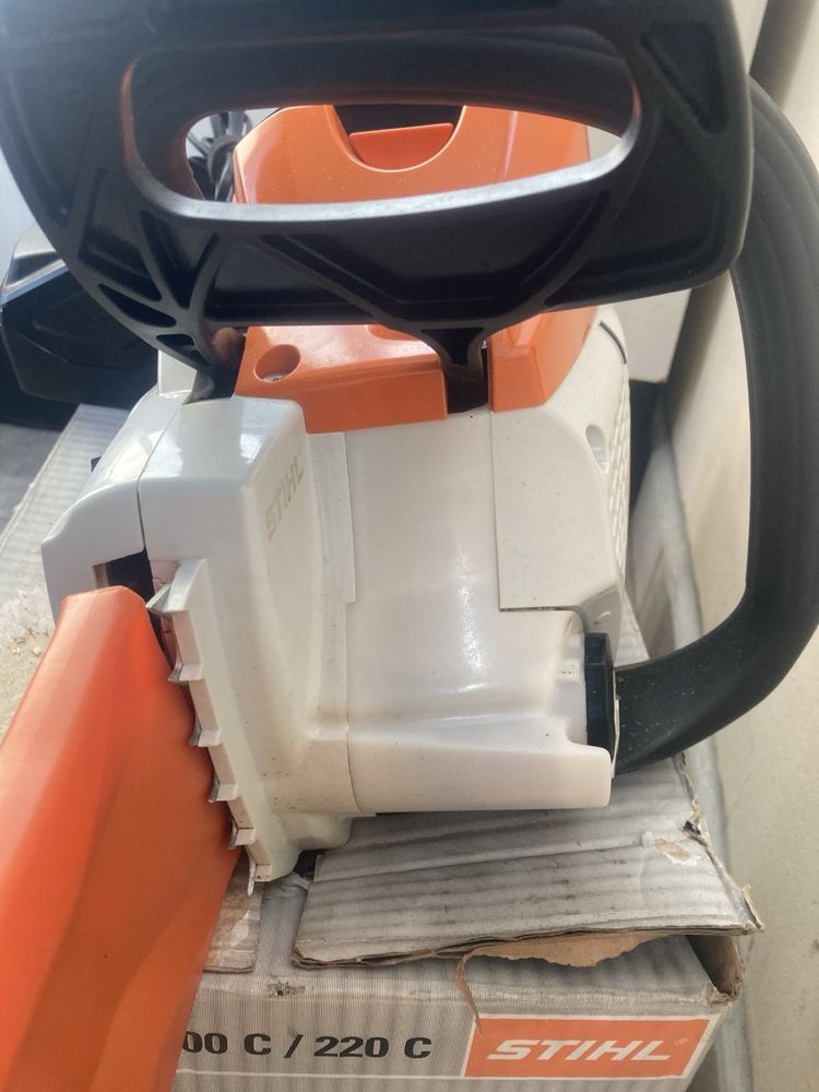 Верижен трион Stihl MSA 220c