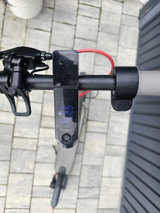Trotineta Xiaomi ES80