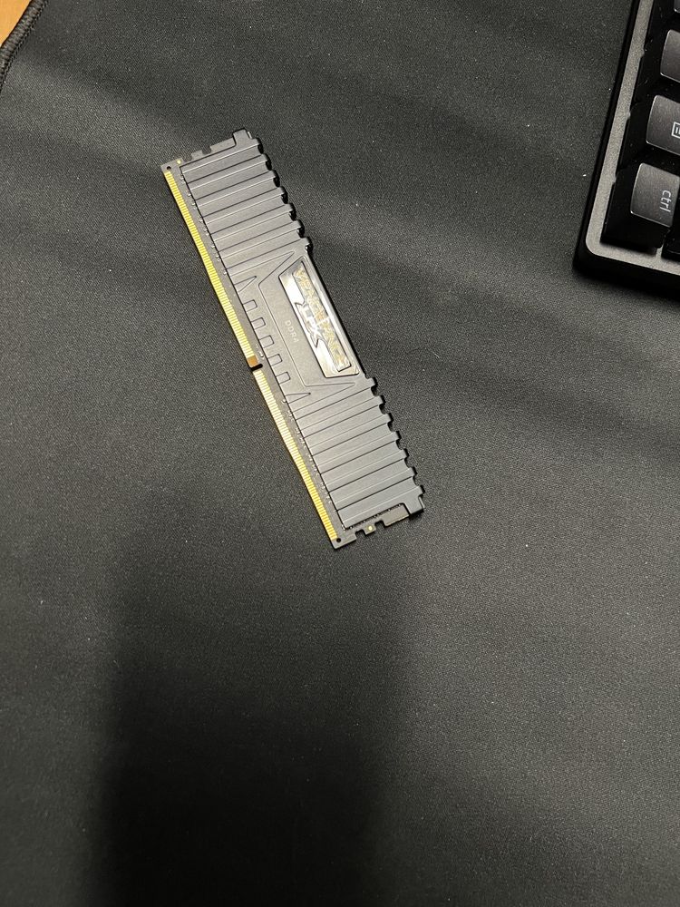 16 Gb ram corsai x vyper