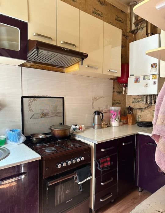 Продаю на Авайхон Дом 3 комнаты