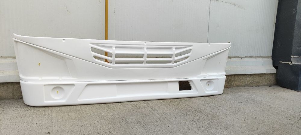 Isuzu bamfer yangi va eski turdagi avtobuslar uchun