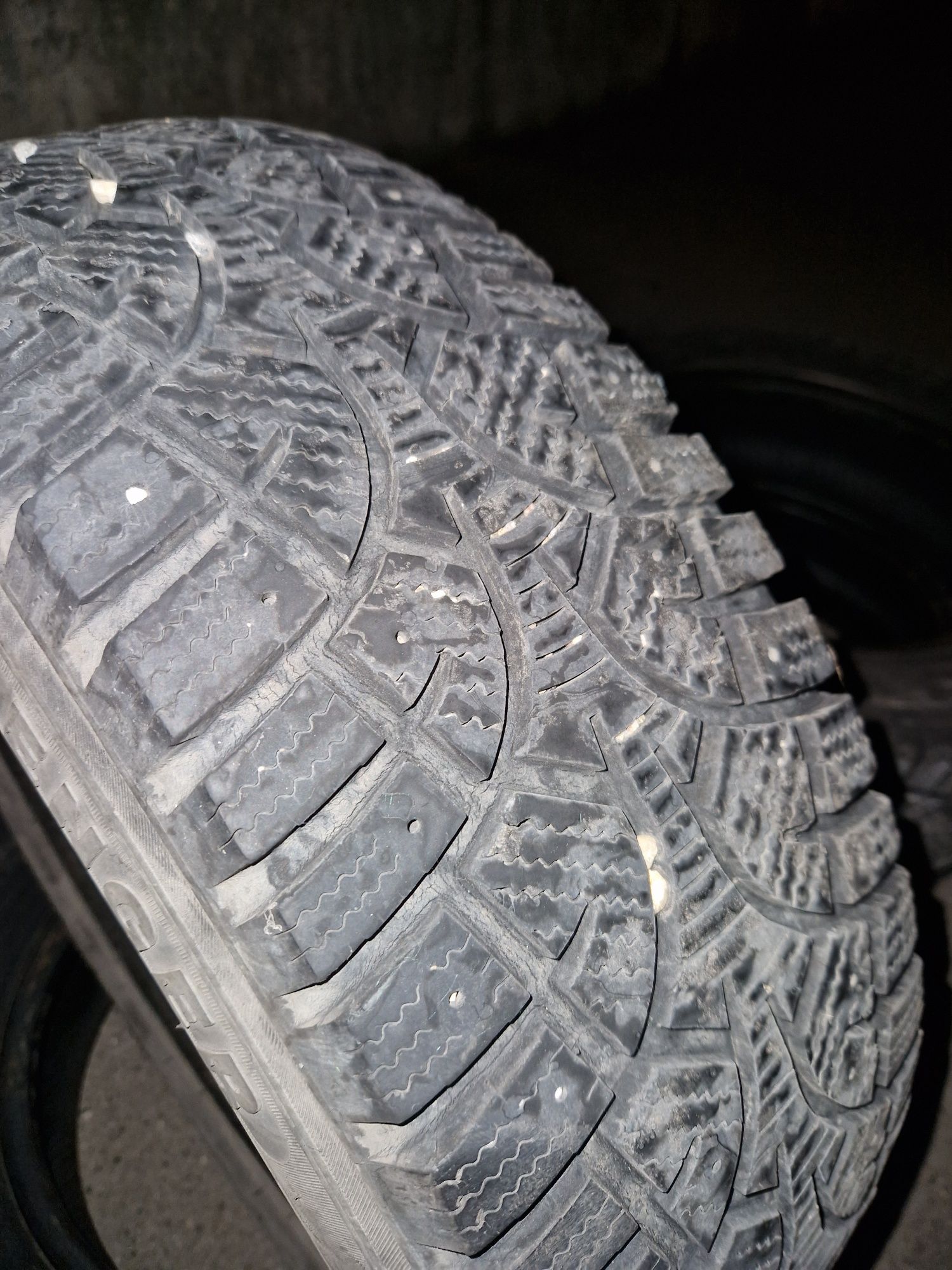 Зимни гуми 195/65R15