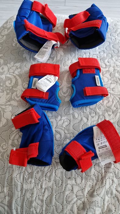 Set de 3 protecții genunchiere, cotiere și încheieturi