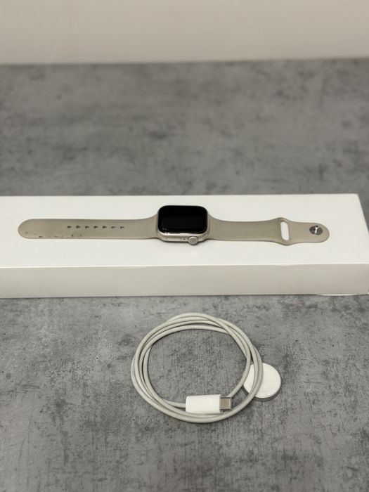 Apple Watch series 7, 41 mm, starlight