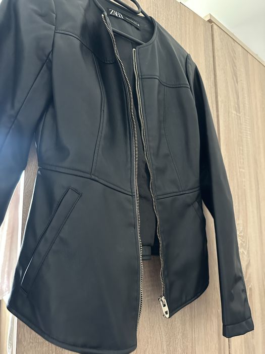 Черно кожено яке Zara