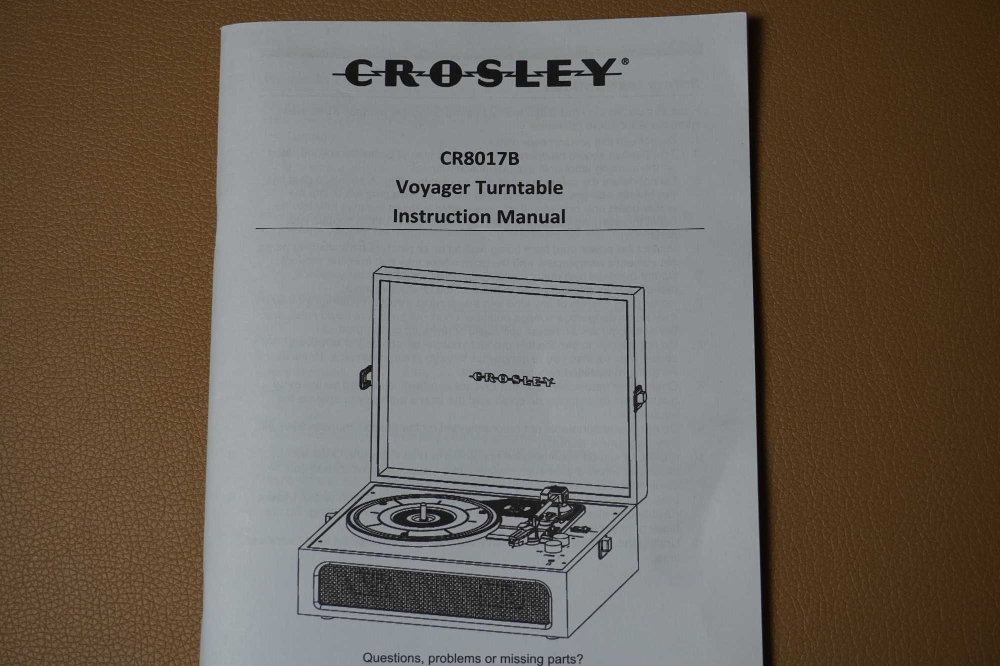 Грамофон Crosley Voyager BT, ръчен, кафяв