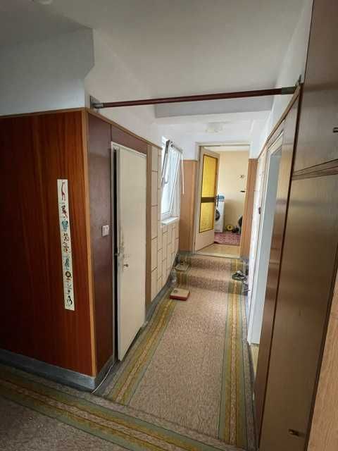 Продавам  тухлена къща в много добро състояние. House for Sale.