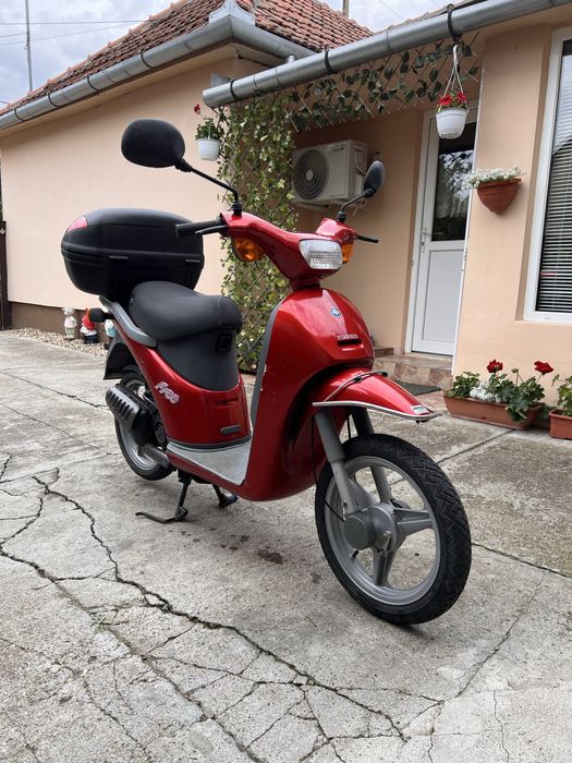 Vand Piaggio Free