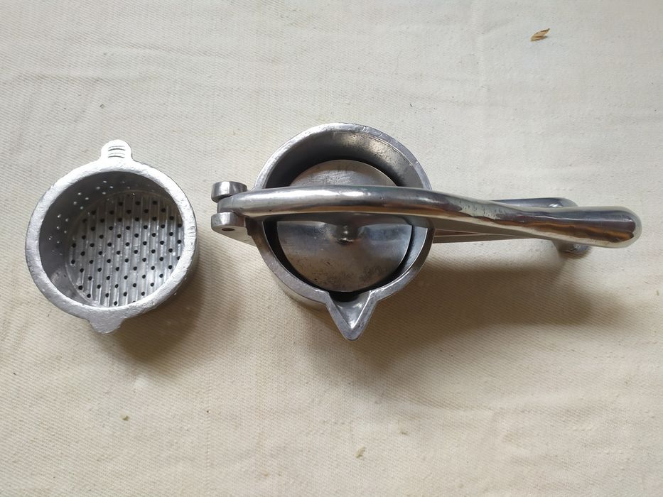 Соковыжималка ручная.