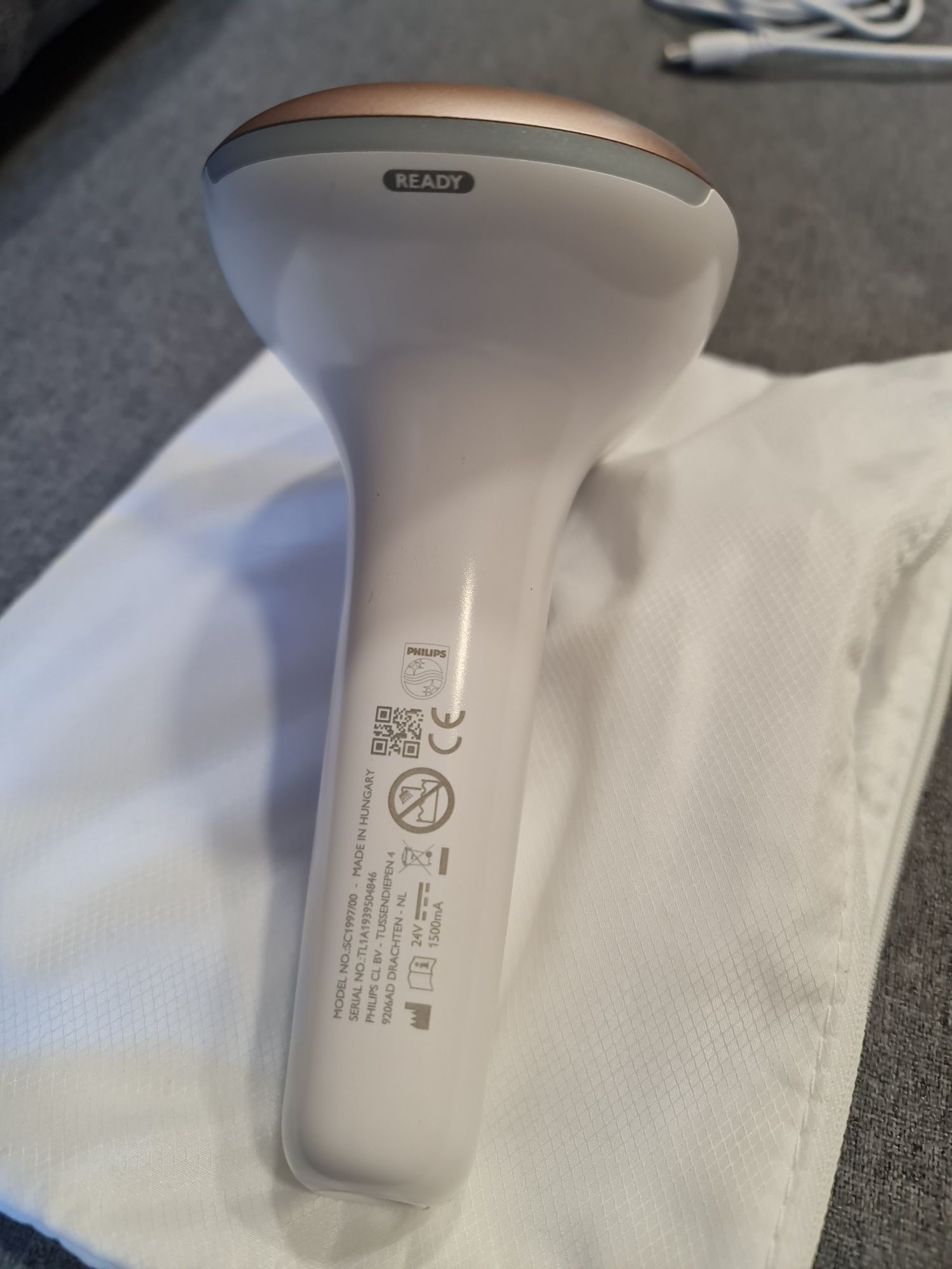 Фотоепилатор Philips Lumea sc1997/00