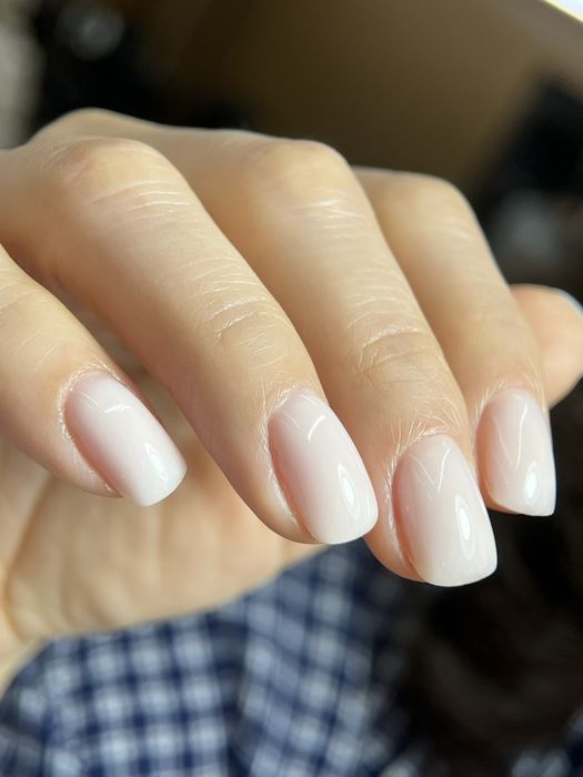 Маникюр с гелем 3000, Наращивание ногтей 7000