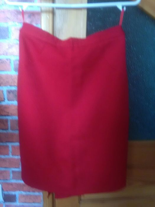 Vand costum sacou +fusta