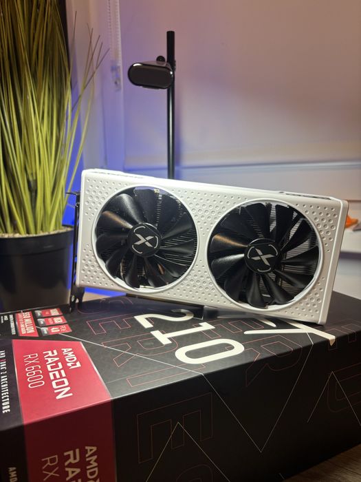 Бял Геймърски компютър Ryzen 5600X, Aio, RX6600, 32 ram, 512 ssd, 550W