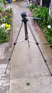 Trepied Vanguard PT-168 Tripod Stand 20"-43.5" Adjustabil