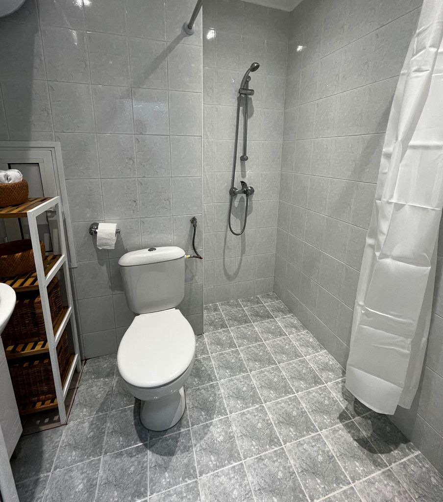 Дава се под наем Двустаен апартамент в Карлово - 60 кв.м за 357 € - Снимка #5