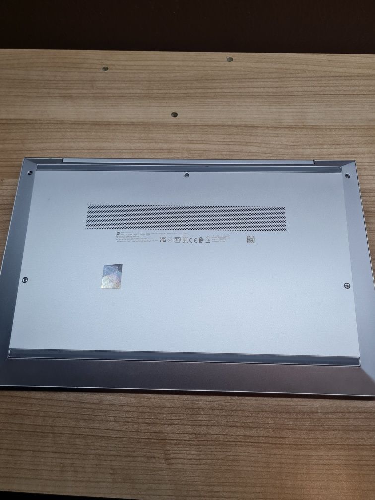 HP elitebook 840 g8