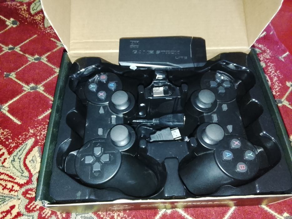 Игровая приставка