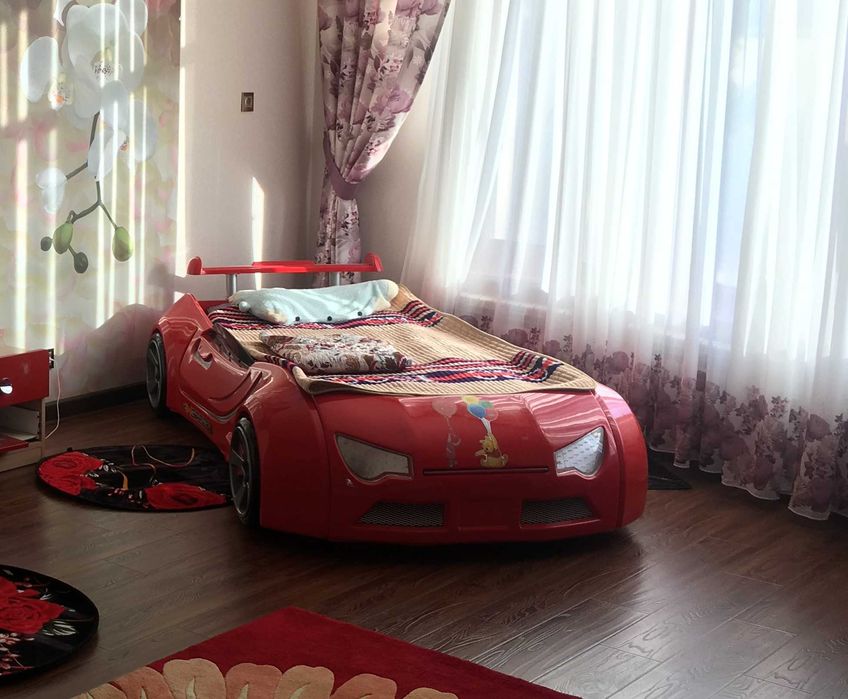 детская кровать автомобиль
