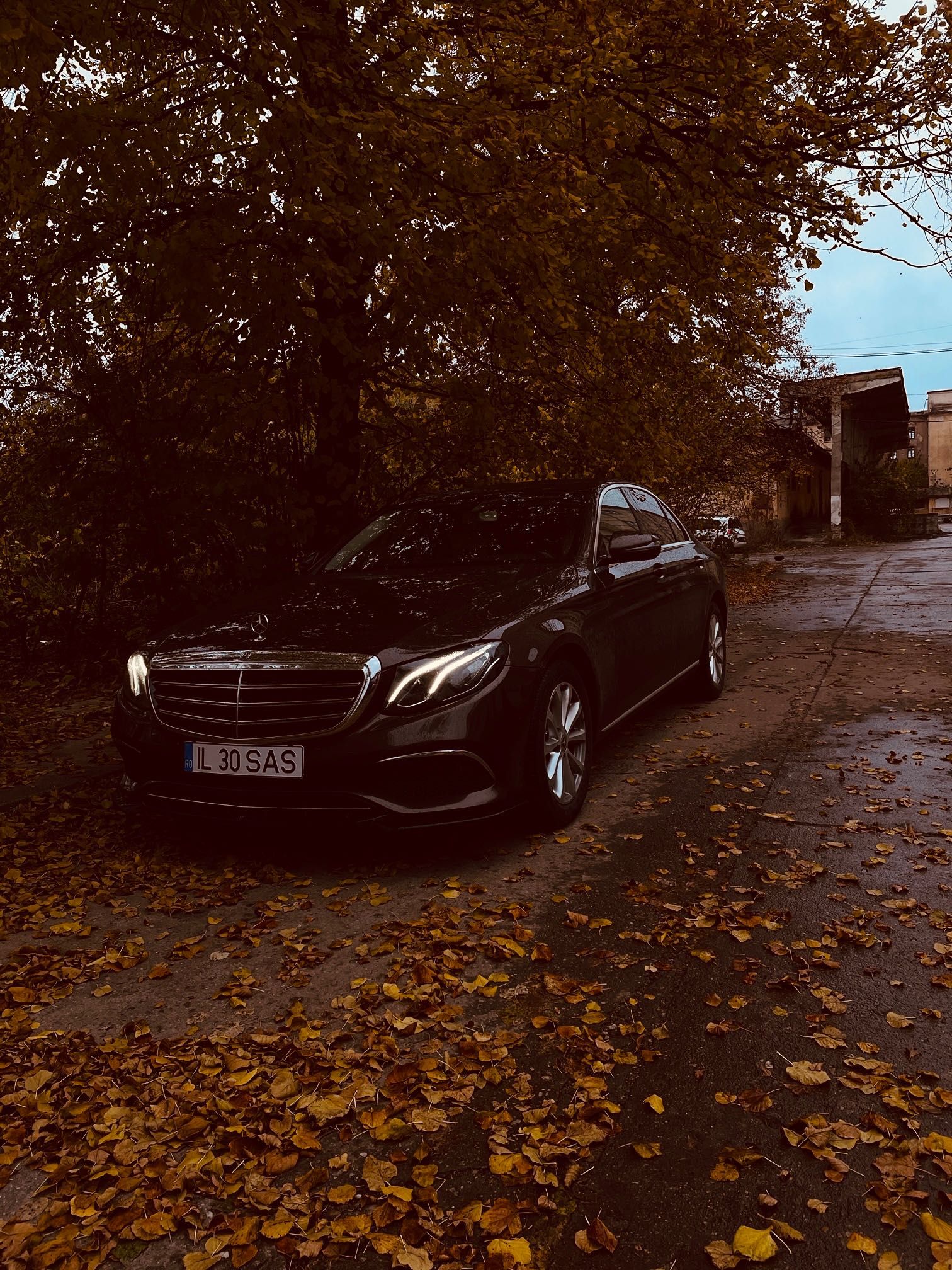 Vând Mercedes-Benz E-class