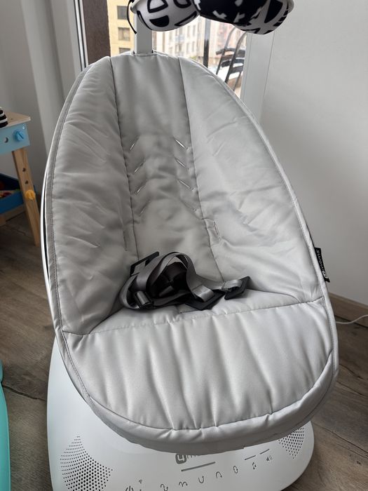 Електрическа бебешка люлка mamaRoo 5.0