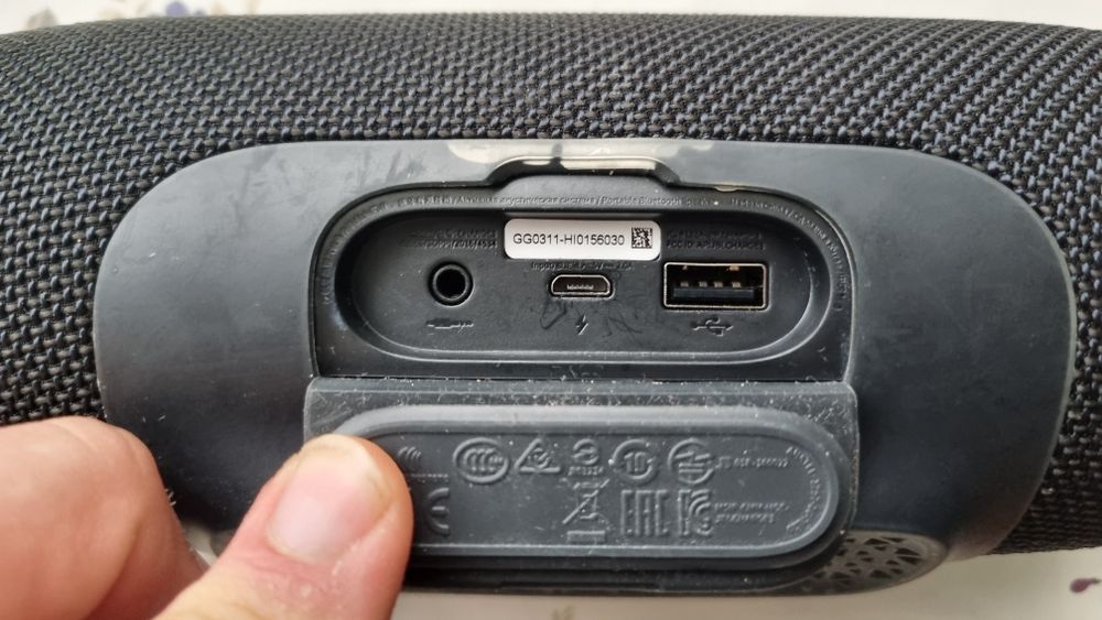 Boxa jbl charge 3 cu baterie noua
