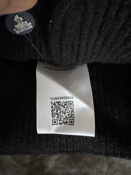 Caciula Moncler Neagra